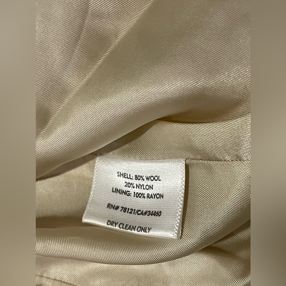 Eileen Fisher Boucle Lined Wool Jacket / Blazer In Cream/Ivory Size M - Picture 8 of 15